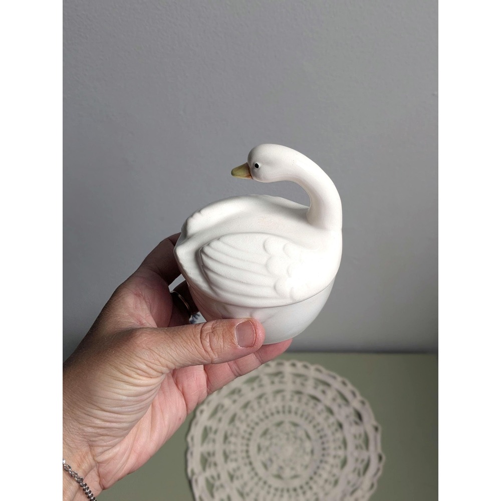 Vintage White Swan Trinket Box Japan Ceramic Lidded Jewelry‎ Candy Dish